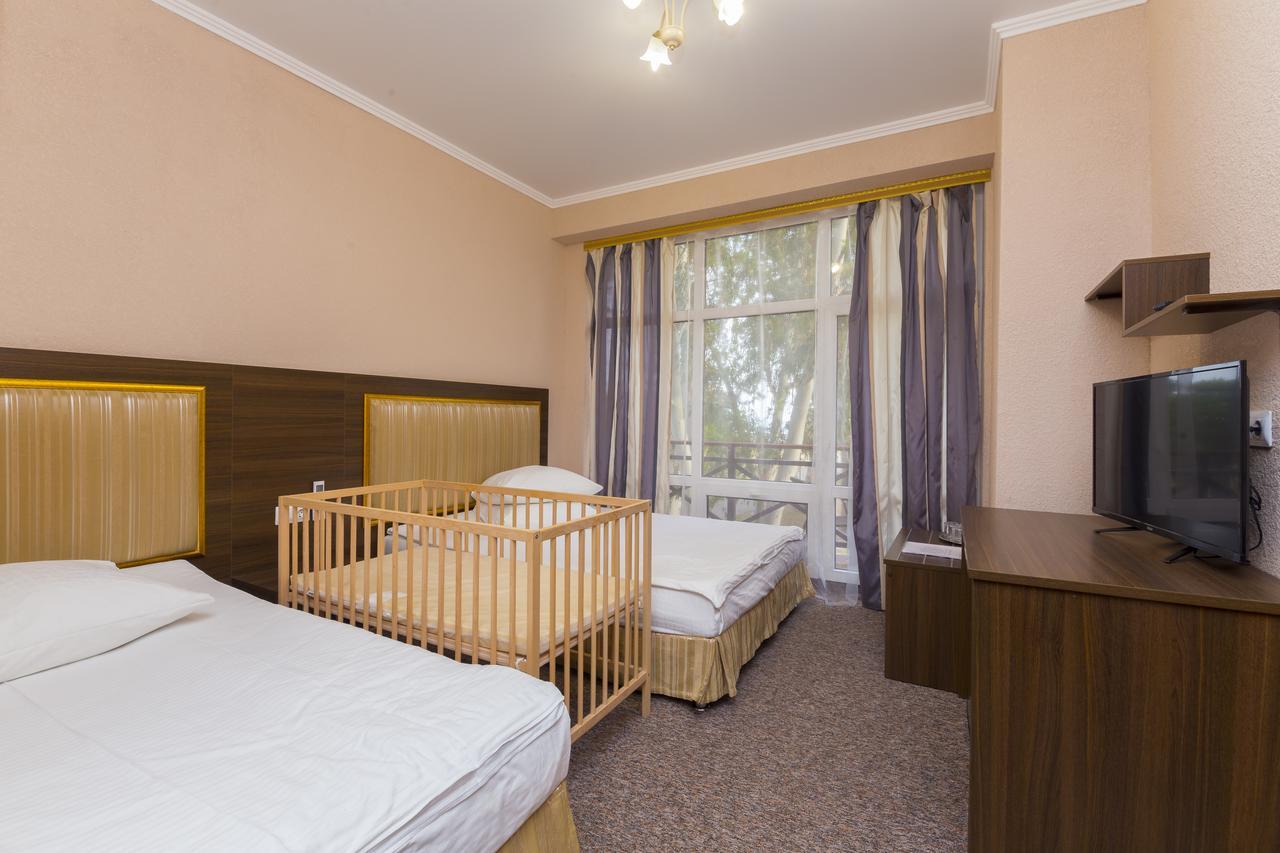 Napra Hotel Tsandrypsh Esterno foto